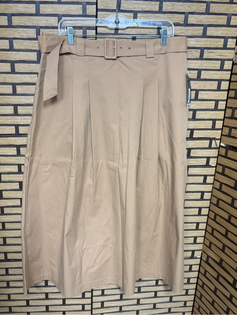 Worthington tan belted midi skirt size 14